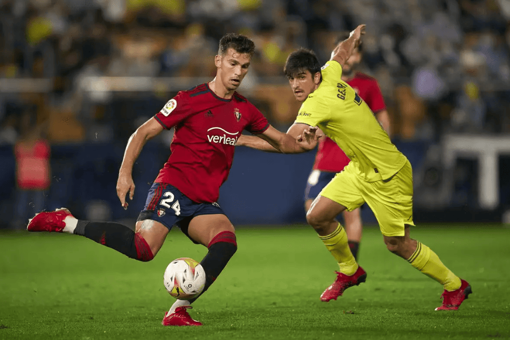 英雄联盟竞猜 -包含比利亚雷亚尔今晚主帅复盘；志在荷甲名次提升；更衣室稳定；年轻球员得到机会的词条