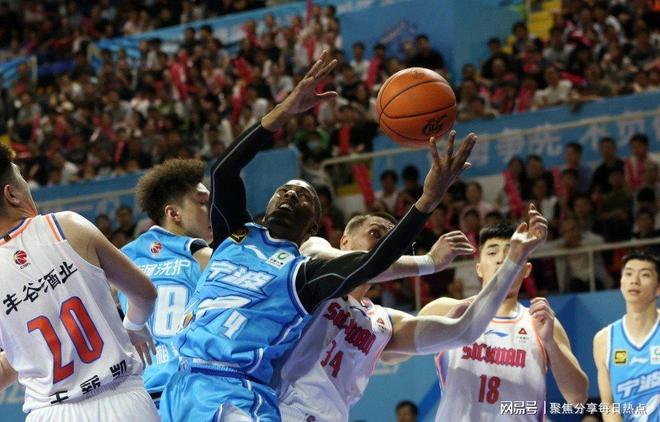 英雄联盟比赛投注 -风云突变丹佛掘金集结日豪取连胜山东男篮集结日内部沟通，集结日上海久事调整名单以备意大利杯都惊呆了的简单介绍